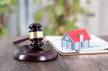 离婚后感觉财产分少了，可以请求法院重新分割吗？